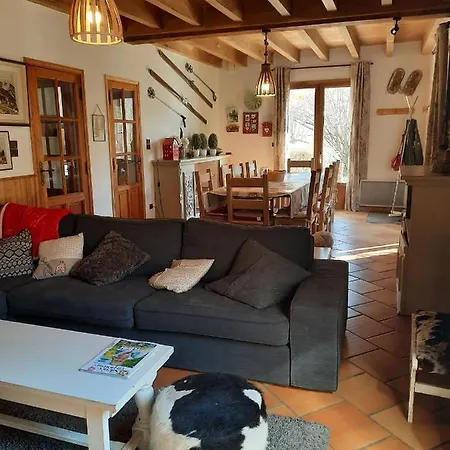 La Grange Des Biches *